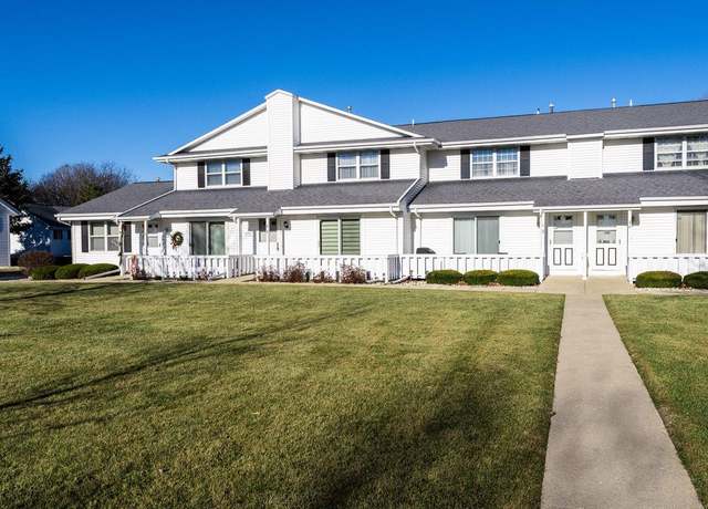 Property at 628 Westbury Ln #3, Delavan, WI 53115, 2 beds, 1.5 baths
