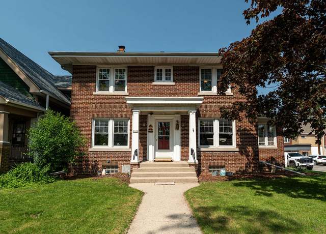 Property at 2105 S 77th St, West Allis, WI 53219, 3 beds, 1.5 baths