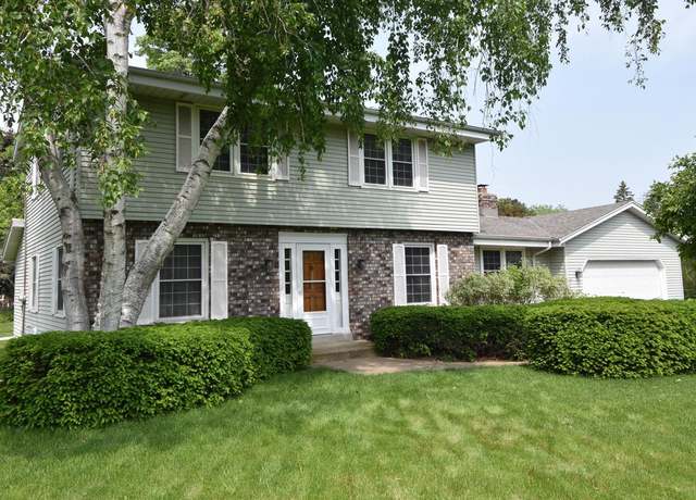 Property at 5151 S Donna Ct, Hales Corners, WI 53130, 4 beds, 1.5 baths
