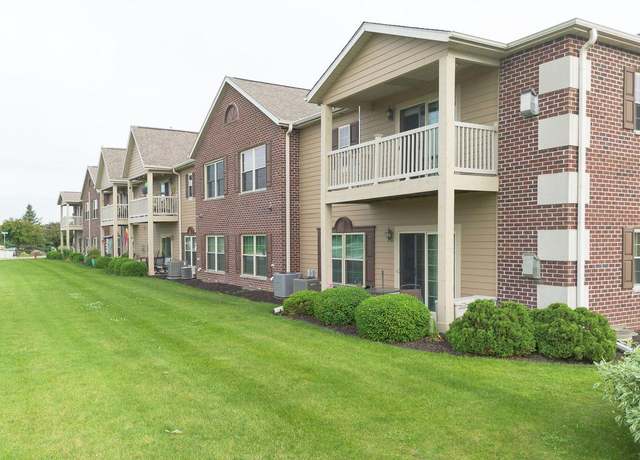 Property at W162S7013 Olive Cir, Muskego, WI 53150, 3 beds, 2.5 baths