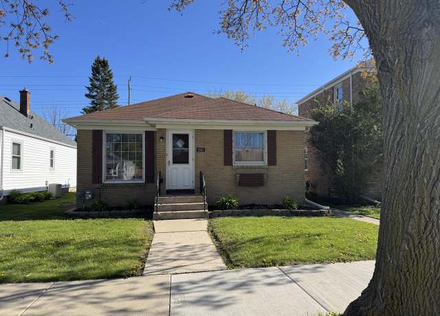 Property at 2825 Dwight St, Racine, WI 53403, 3 beds, 1 bath
