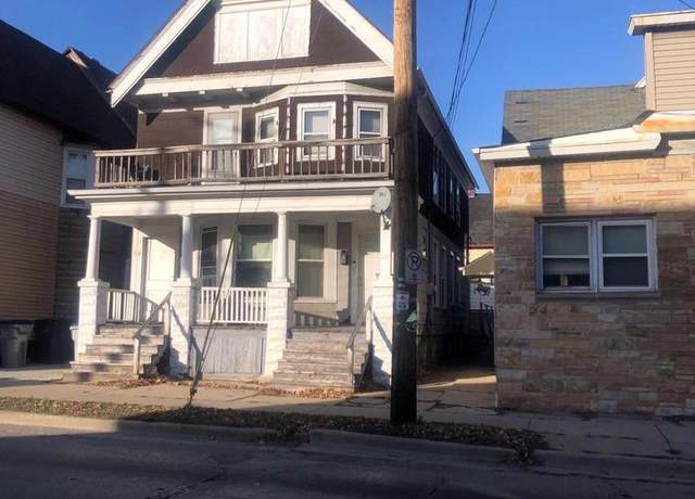Property at 926 E Locust St, Milwaukee, WI 53212, 4 beds, 2 baths
