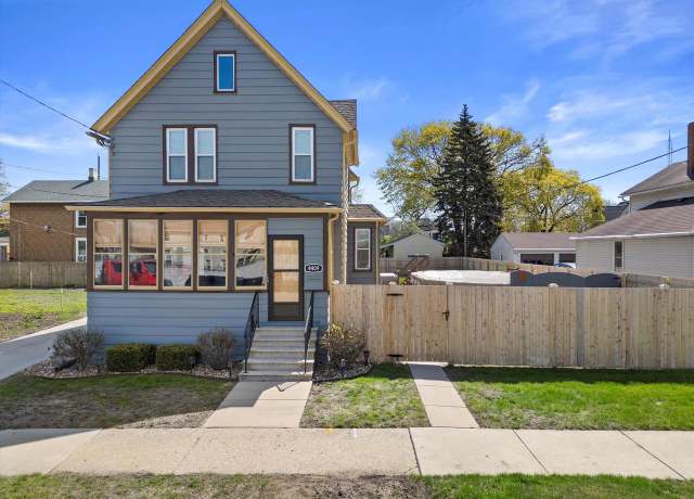 Property at 4409 8th Ave, Kenosha, WI 53140, 4 beds, 2.5 baths