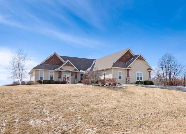Property at 3887 Wood Rd, Hubertus, WI 53033, 3 beds, 3.5 baths