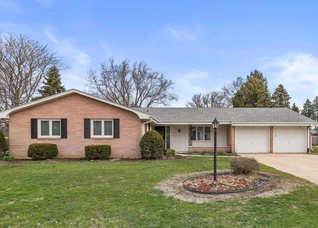 Property at 218 Hollow Creek Rd, Wind Point, WI 53402, 4 beds, 2.5 baths