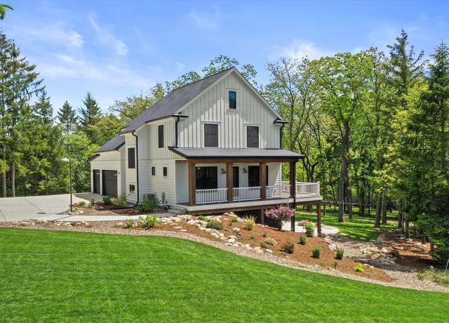 Property at W301S5534 Highway 83, Mukwonago, WI 53149, 4 beds, 3.5 baths