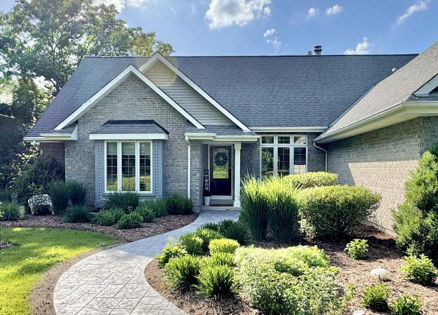 Property at W2266 Kniep Rd, Elkhorn, WI 53121, 4 beds, 2.5 baths