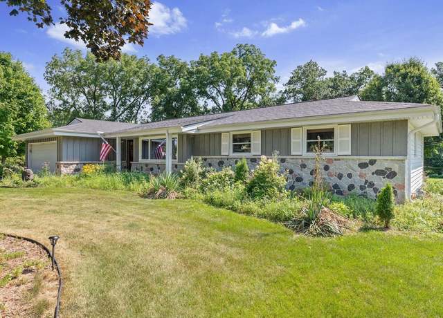 Property at 15915 Luella Dr, Brookfield, WI 53005, 3 beds, 1.5 baths