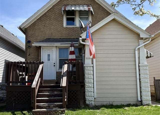 Property at 2246 S 12th St, Milwaukee, WI 53215, 3 beds, 1 bath