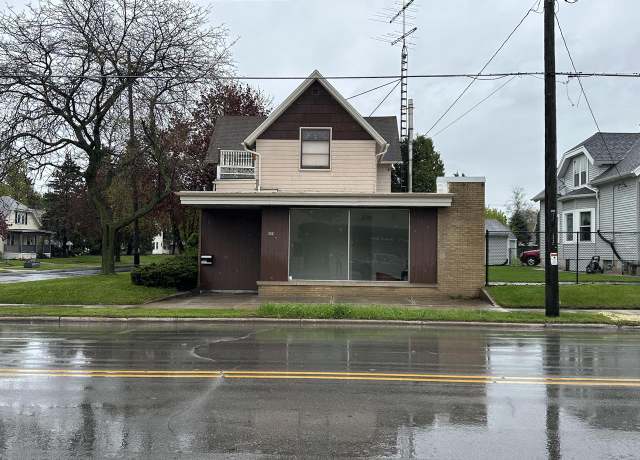 Property at 2201 Washington St, Manitowoc, WI 54220