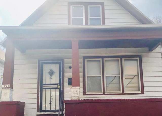 Property at 1225 W Keefe St, Milwaukee, WI 53206, 4 beds, 1 bath