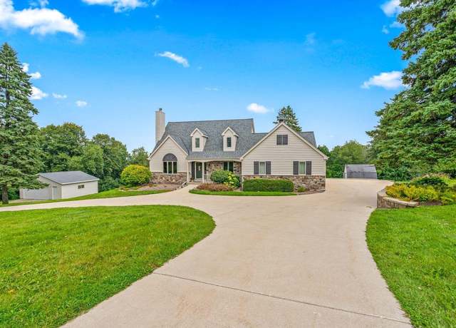 Property at W259N6154 Mary Hill Rd, Lisbon, WI 53089, 4 beds, 3.5 baths