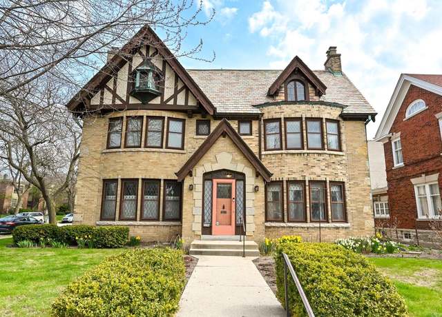 Property at 2704 E Bradford Ave, Milwaukee, WI 53211, 4 beds, 4 baths