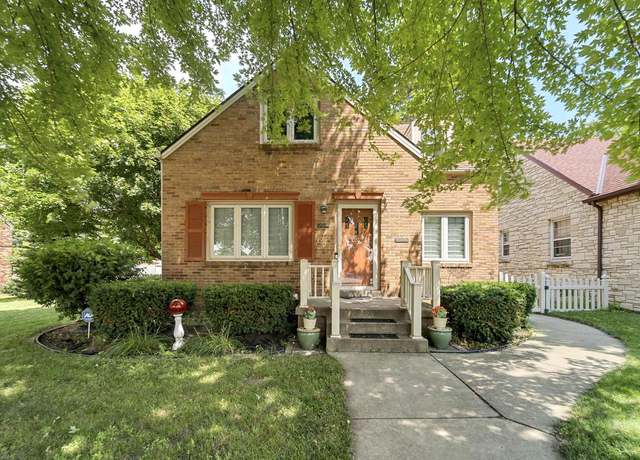 Property at 2024 W Silver Spring Dr, Glendale, WI 53209, 4 beds, 1.5 baths