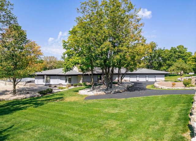 Property at 2337 N County Road F, Janesville, WI 53545, 5 beds, 5 baths