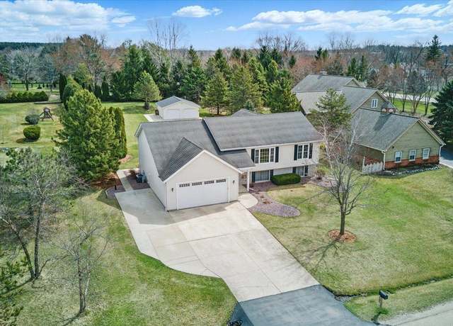 Property at 1145 65th Ave, Kenosha, WI 53144, 4 beds, 2.5 baths