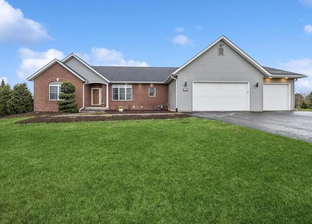 Property at 5385 369th Ave, Burlington, WI 53105, 3 beds, 3.5 baths