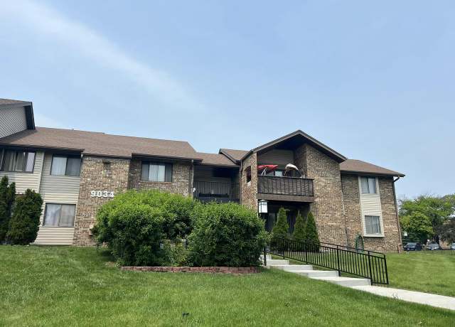 Property at 9034 W Lisbon Ave #8, Milwaukee, WI 53222, 2 beds, 1 bath