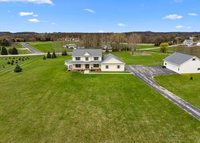 Property at 2583 Countryside Ln, Richfield, WI 53076, 4 beds, 4 baths