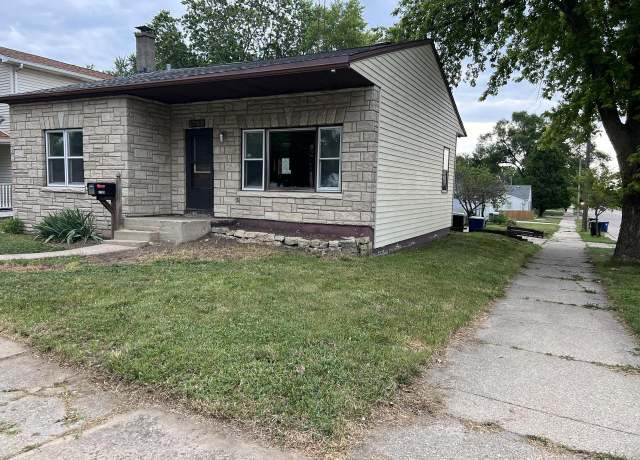 Property at 1769 Indiana St, Racine, WI 53405, 3 beds, 1 bath