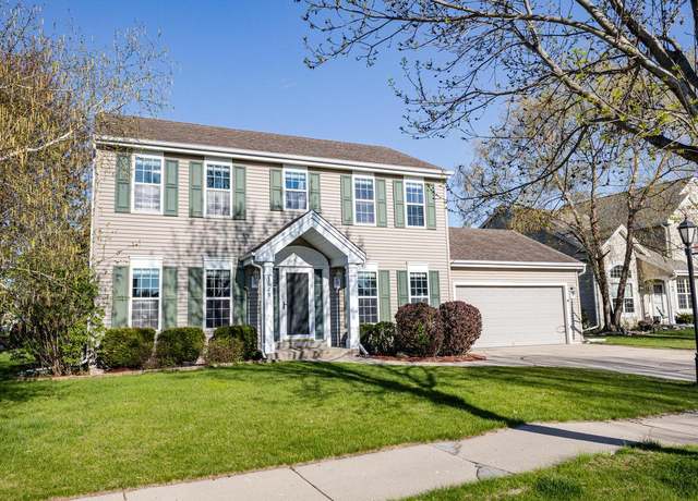 Property at 3629 Applewood Dr, Waukesha, WI 53189, 4 beds, 3 baths
