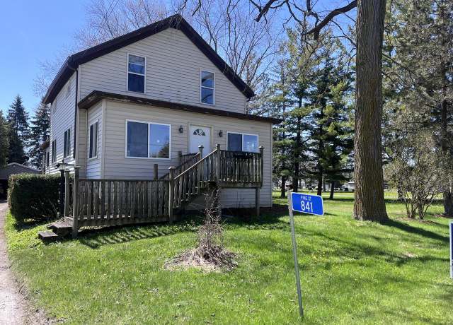 Property at 841 Pine St, Sheboygan Falls, WI 53085, 3 beds, 1.5 baths