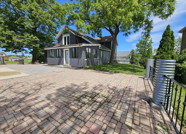 Property at 4464 S Whitnall Ave, Milwaukee, WI 53225, 4 beds, 2.5 baths