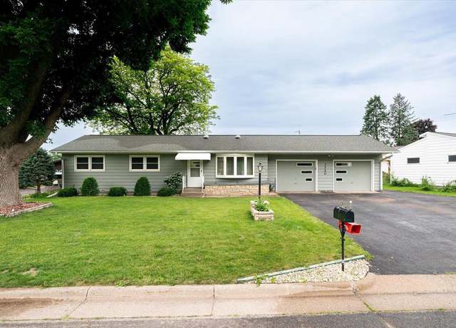 Property at 3720 Elm Dr, La Crosse, WI 54601, 3 beds, 1.5 baths