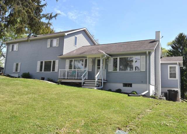 Property at 11811 213th Ave, Bristol, WI 53104, 4 beds, 3 baths