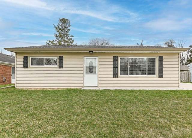 Property at 1112 N Ohio St, Mount Pleasant, WI 53405, 2 beds, 1 bath