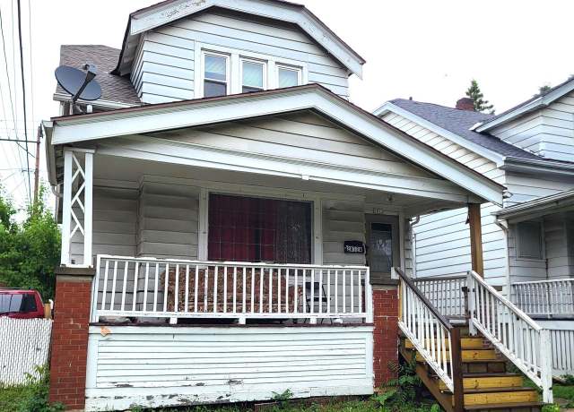 Property at 2812 W Burnham St Unit 2812A, Milwaukee, WI 53215, 4 beds, 2 baths