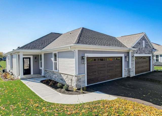 Property at 510 Hickory Hollow Rd #0301, Waterford, WI 53185, 2 beds, 2 baths