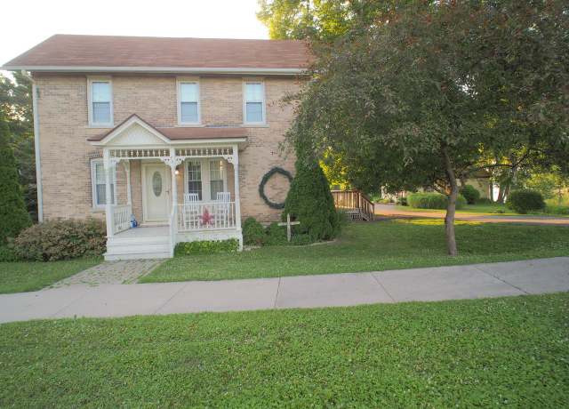 Property at 751 N Water St, Watertown, WI 53098, 3 beds, 2.5 baths