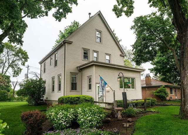 Property at 4800 W Midland Dr, Greenfield, WI 53219, 4 beds, 1.5 baths