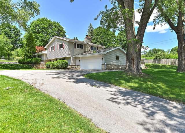 Property at 7622 Fielding Ln, Greendale, WI 53129, 4 beds, 3 baths