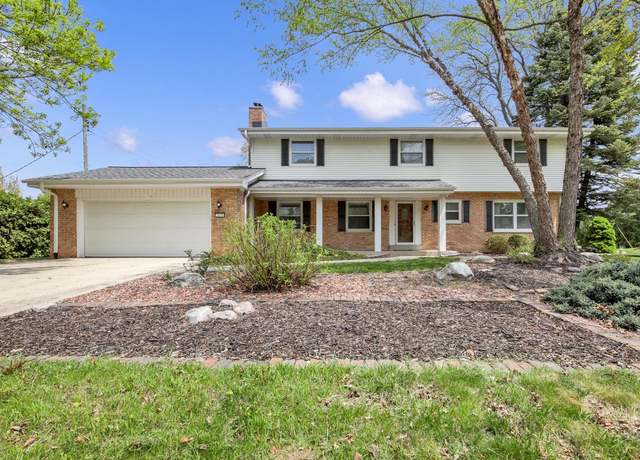 Property at 2820 N Park Dr, Wauwatosa, WI 53222, 4 beds, 3 baths