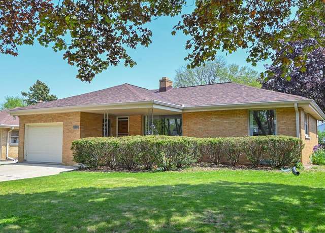 Property at 4238 N 94th St, Wauwatosa, WI 53222, 3 beds, 2 baths
