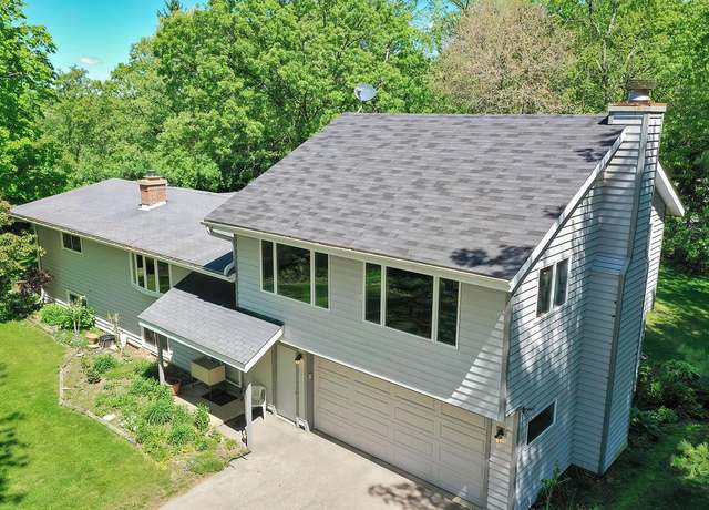 Property at 5780 Steele Rd, Burlington, WI 53105, 3 beds, 2 baths