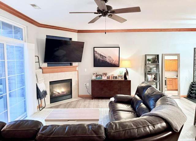 Property at 521 Westfield Way Unit E, Pewaukee, WI 53072, 2 beds, 2 baths