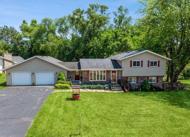 Property at 33015 75th St, Burlington, WI 53105, 3 beds, 1.5 baths