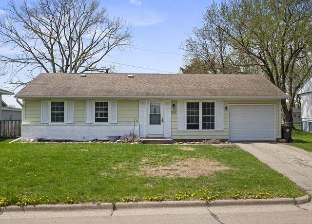 Property at 302 10th Avenue South Ave, Onalaska, WI 54650, 3 beds, 1 bath