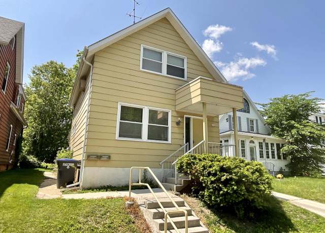 Property at 1920 N 7th St, Sheboygan, WI 53081, 3 beds, 2 baths