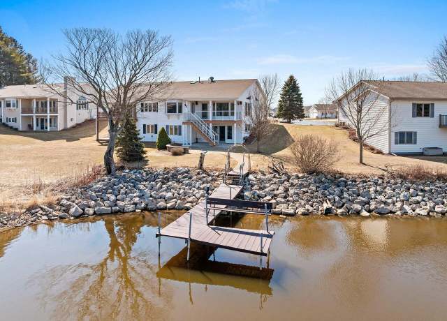 Property at 1723 Blue Heron Dr, Two Rivers, WI 54241, 2 beds, 2.5 baths