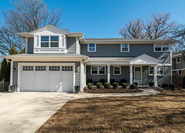 Property at 5028 N Lake Dr, Whitefish Bay, WI 53217, 4 beds, 3.5 baths