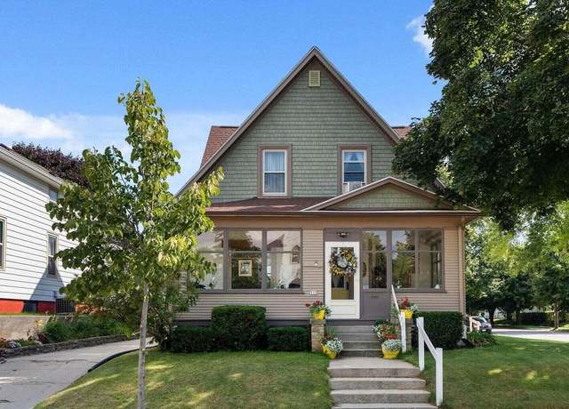 Property at 933 High Ave, Sheboygan, WI 53081, 4 beds, 1 bath