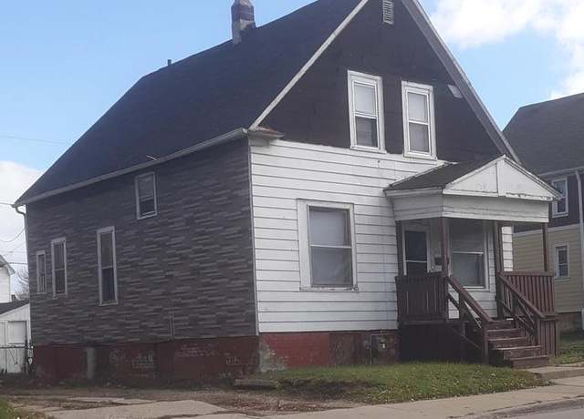 Property at 2468 N 35th St, Milwaukee, WI 53210, 3 beds, 1 bath