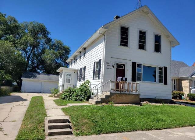 Property at 1834 N 21st St, Sheboygan, WI 53081, 4 beds, 2 baths