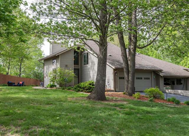 Property at 2610 East Avenue North Ave, Onalaska, WI 54650, 2 beds, 2 baths