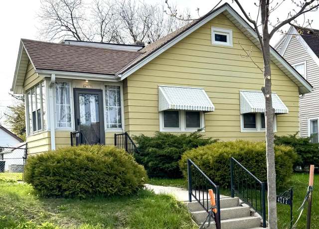 Property at 4717 N 19th St, Milwaukee, WI 53209, 3 beds, 1 bath