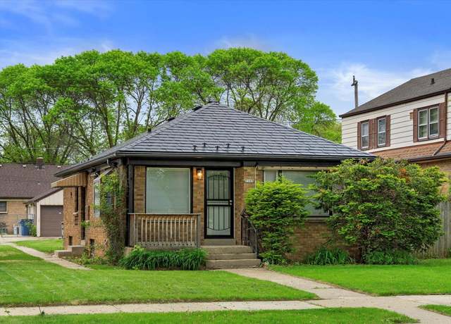 Property at 5107 N 24th St, Milwaukee, WI 53209, 3 beds, 1 bath